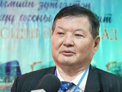 Төвийн бүсийн физикийн олимпиадад 200 гаруй багш, сурагч оюун ухаанаа сорьж байна 