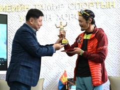 Б.Цэвээндаш 1418 км замыг туулаад эх орондоо ирлээ