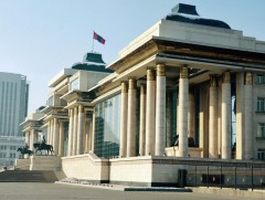 Ерөнхийлөгч У.Хүрэлсүхийн санаачилсан УИХ-ын гишүүнийг эгүүлэн татахтай холбоотой хуулийн төслийг ..