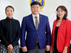 Монголын байгалийн өв сан болон “Өнө мөнхийн Монгол” хөтөлбөрийн төлөөлөлтэй уулзлаа