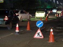 Таван шарын төмөр замын гармын баруун талын авто замыг хэсэгчлэн хаана