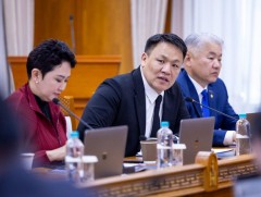 ЗГ: “Эрдэнэс Монгол” нэгдлийн харьяа 10 компанийг татан буулгаж, давхардсан орон тоог танаж 67,3 т..