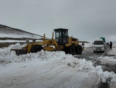 Увс аймагт 48 см хүртэл зузаан цас орж, зарим зам, даваа хаагдлаа