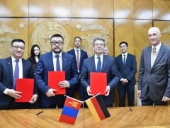 Төвийн бүсийн цахилгаан хангамжийг нэмэгдүүлэх төслийн зээлийн гэрээг үзэглэлээ