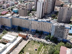 Баянгол дүүргийн 25-р байрны гадна фасад дулаалгын ажил 70 хувьтай үргэлжилж байна