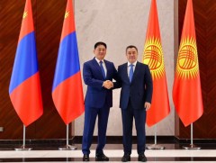 Ерөнхийлөгч У.Хүрэлсүх Киргизийн Ерөнхийлөгч С.Жапаровтай уулзлаа